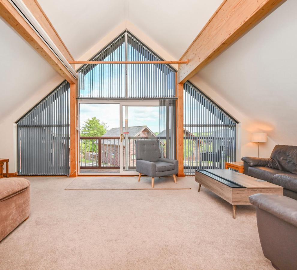 3 Bed Lodge With Ev Point Truro Exterior foto